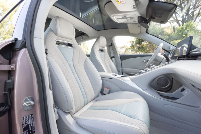 Der Innenraum wirkt sportlich. (Bild: Great Wall Motor / press-inform)